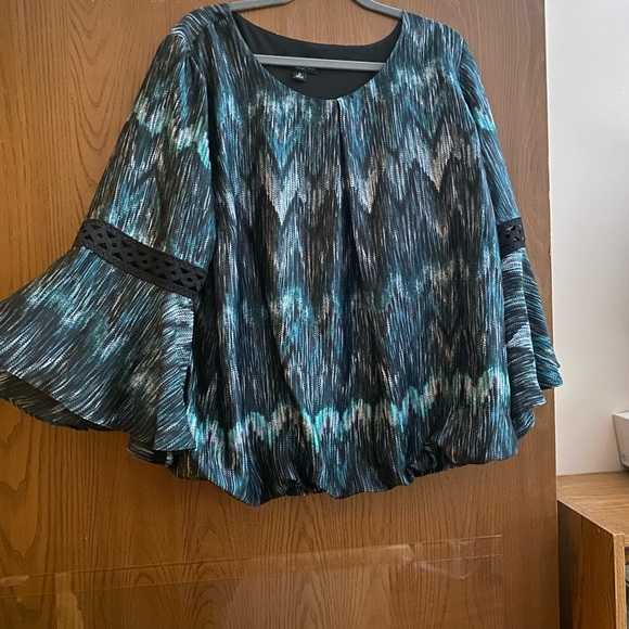 AGB woman - Picture 3 of 3